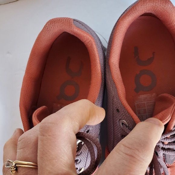 OC W7 - Picture 2 of 6